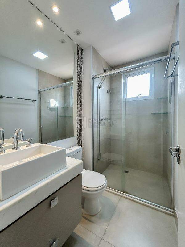 Apartamento à venda no bairro Jardim Aquárius: WC suíte