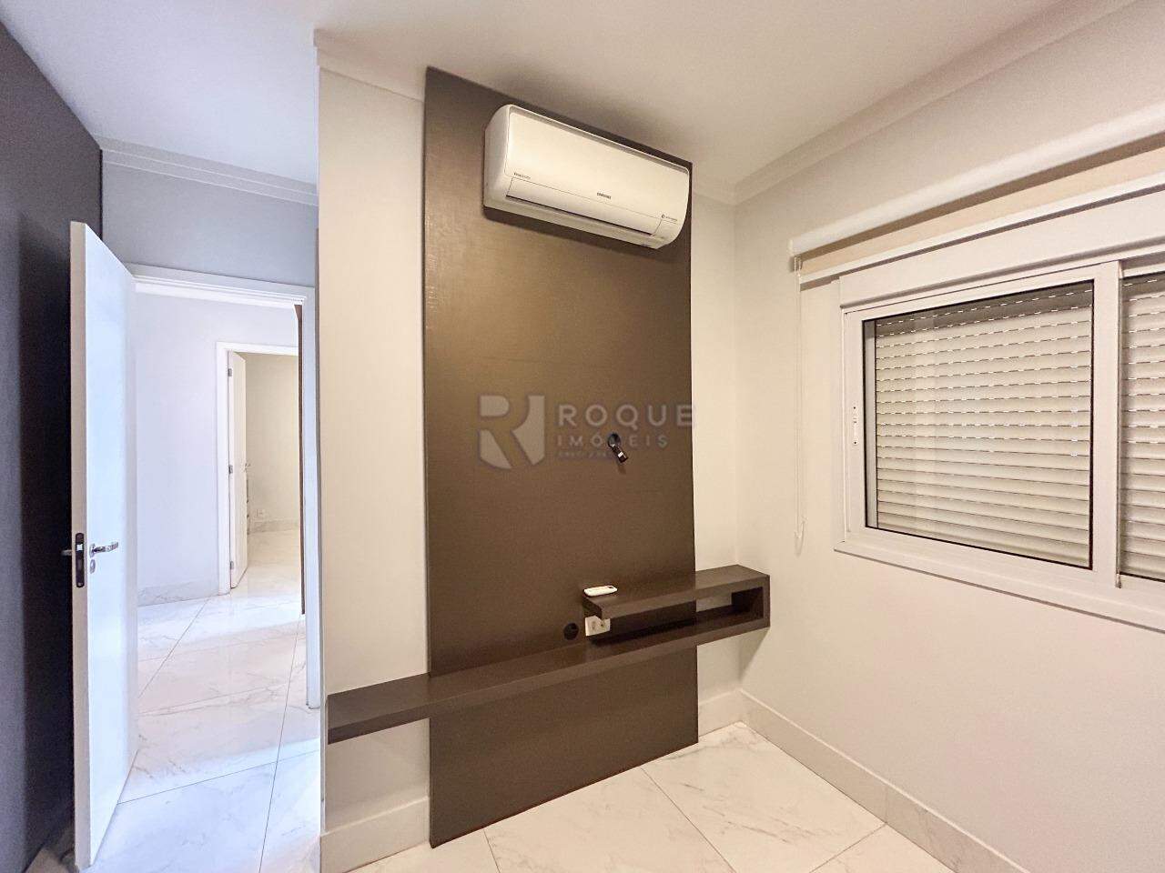 Apartamento à venda no bairro Jardim Aquárius: Dormitório 1 suíte