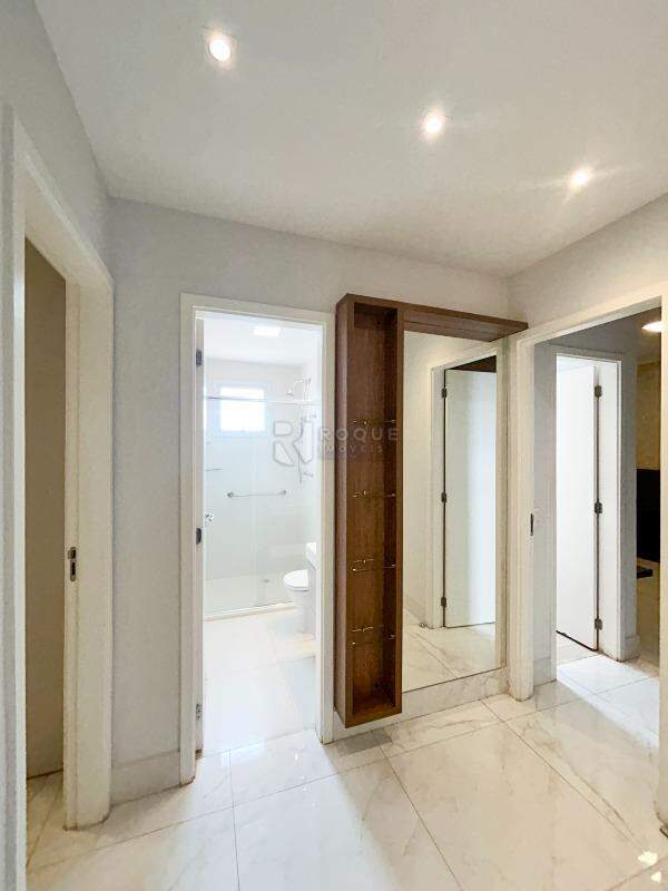 Apartamento à venda no bairro Jardim Aquárius: Hall