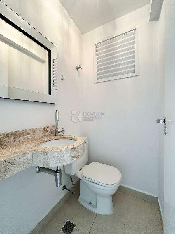 Apartamento à venda no bairro Jardim Aquárius: Lavabo