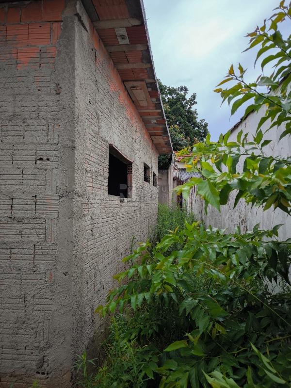 Casa Residencial à venda no bairro Jardim Nova Suiça: LATERAL EXTERNA