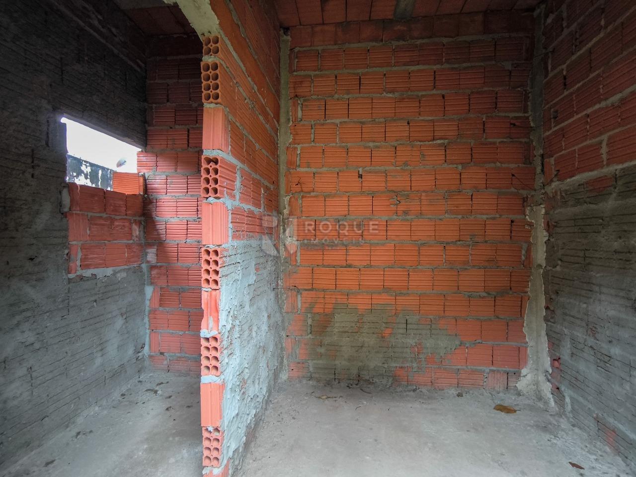 Casa Residencial à venda no bairro Jardim Nova Suiça: LAVANDERIA