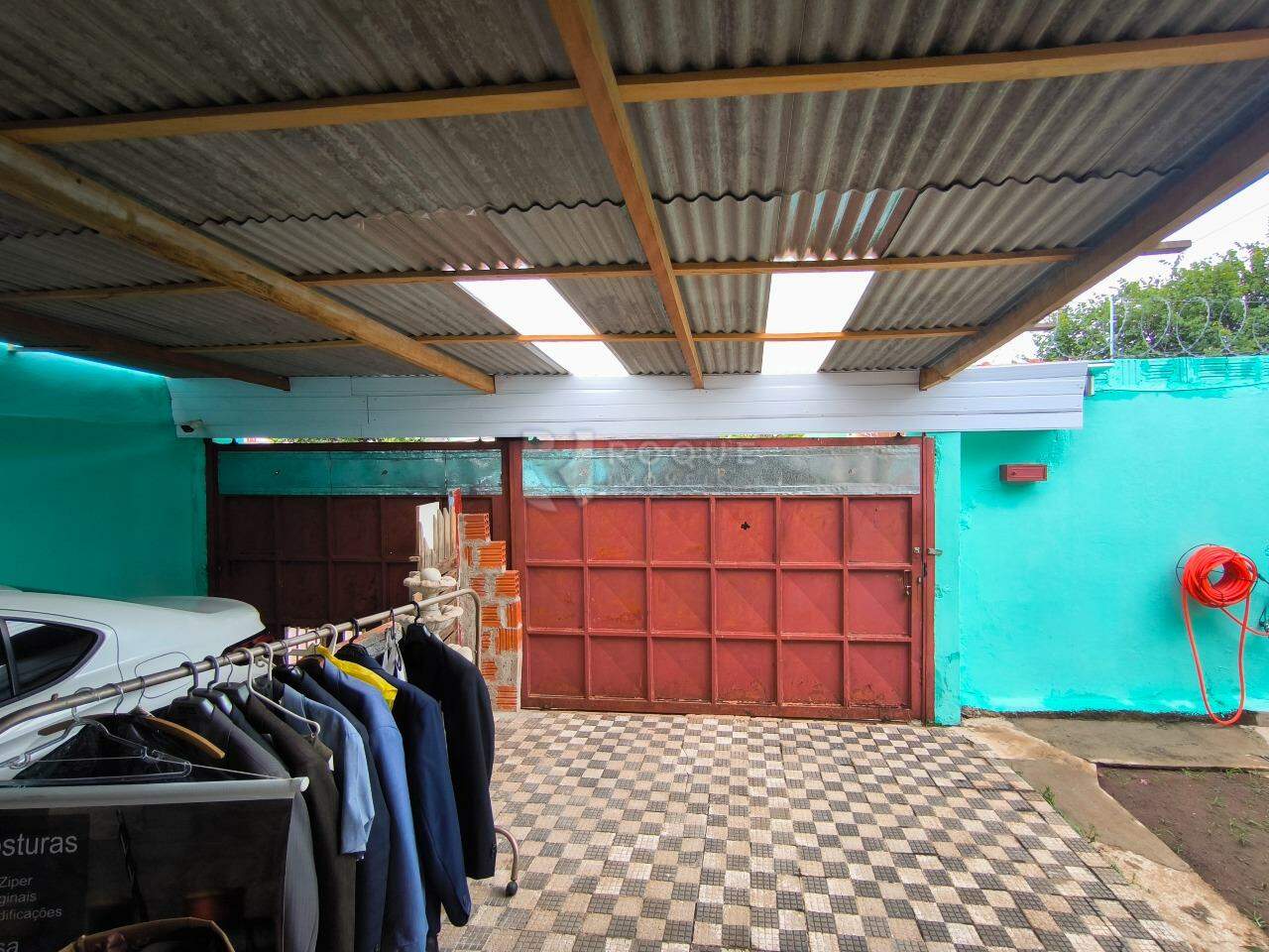 Casa Residencial à venda no bairro Jardim Ouro Verde: GARAGEM