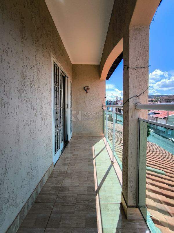 Casa Residencial à venda no bairro Jardim Residencial Roseira: SACADA SUÍTE