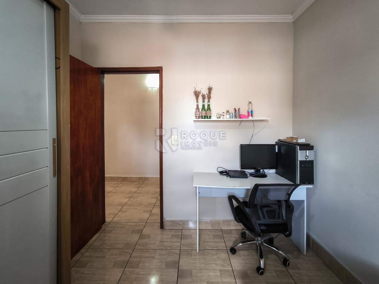 Casa Residencial à venda no bairro Jardim Residencial Roseira: DORMITÓRIO 2