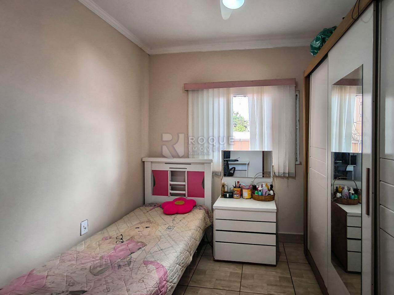 Casa Residencial à venda no bairro Jardim Residencial Roseira: DORMITÓRIO 2