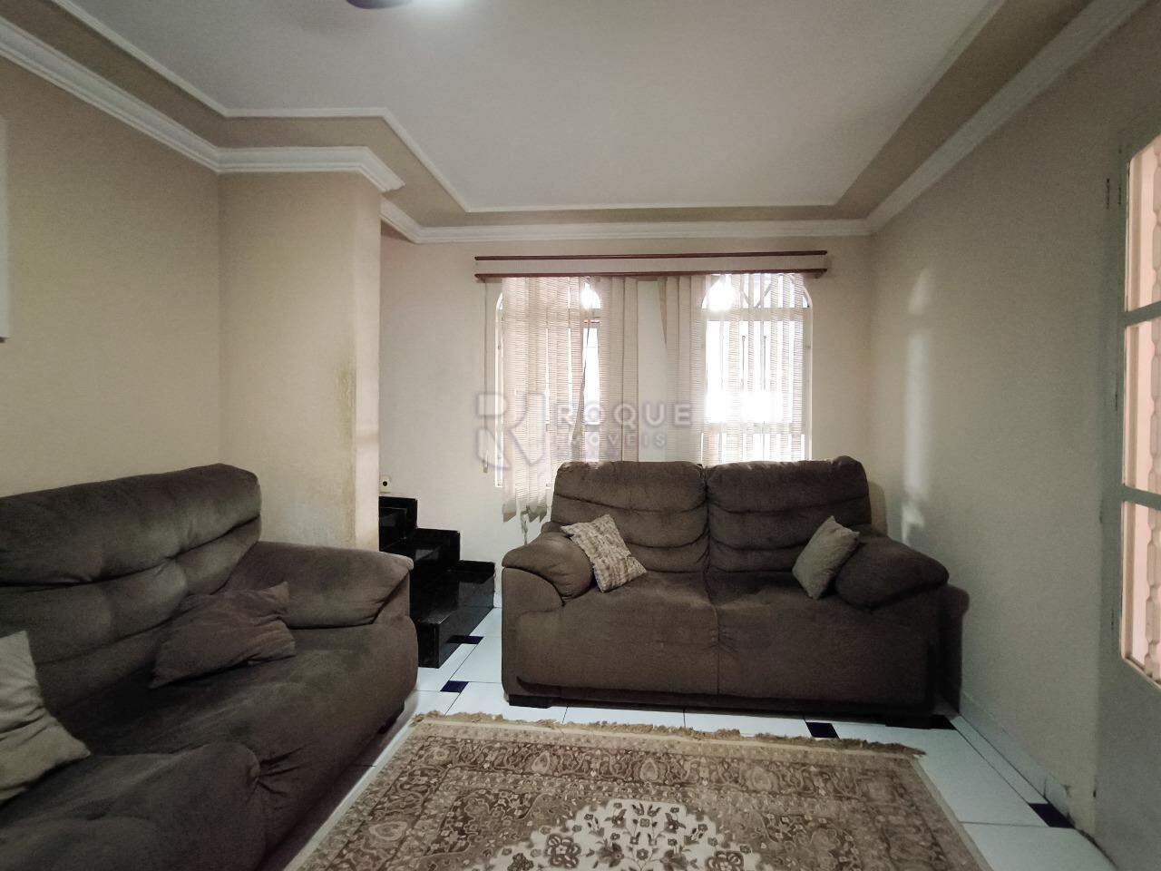 Casa Residencial à venda no bairro Jardim Residencial Roseira: SALA DE ESTAR