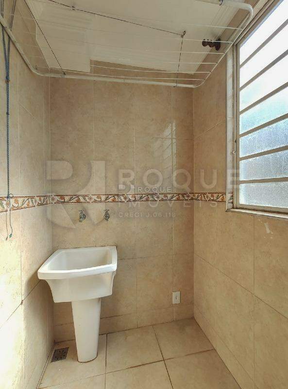 Apartamento à venda no bairro Vila Paulista: Área de serviço