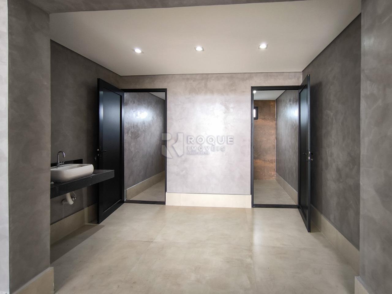 Barracão/Galpão à venda no bairro Jardim Cidade Universitária II: SANITÁRIOS