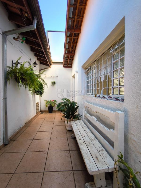 Casa Residencial à venda no bairro Parque Nossa Senhora das Dores: QUINTAL