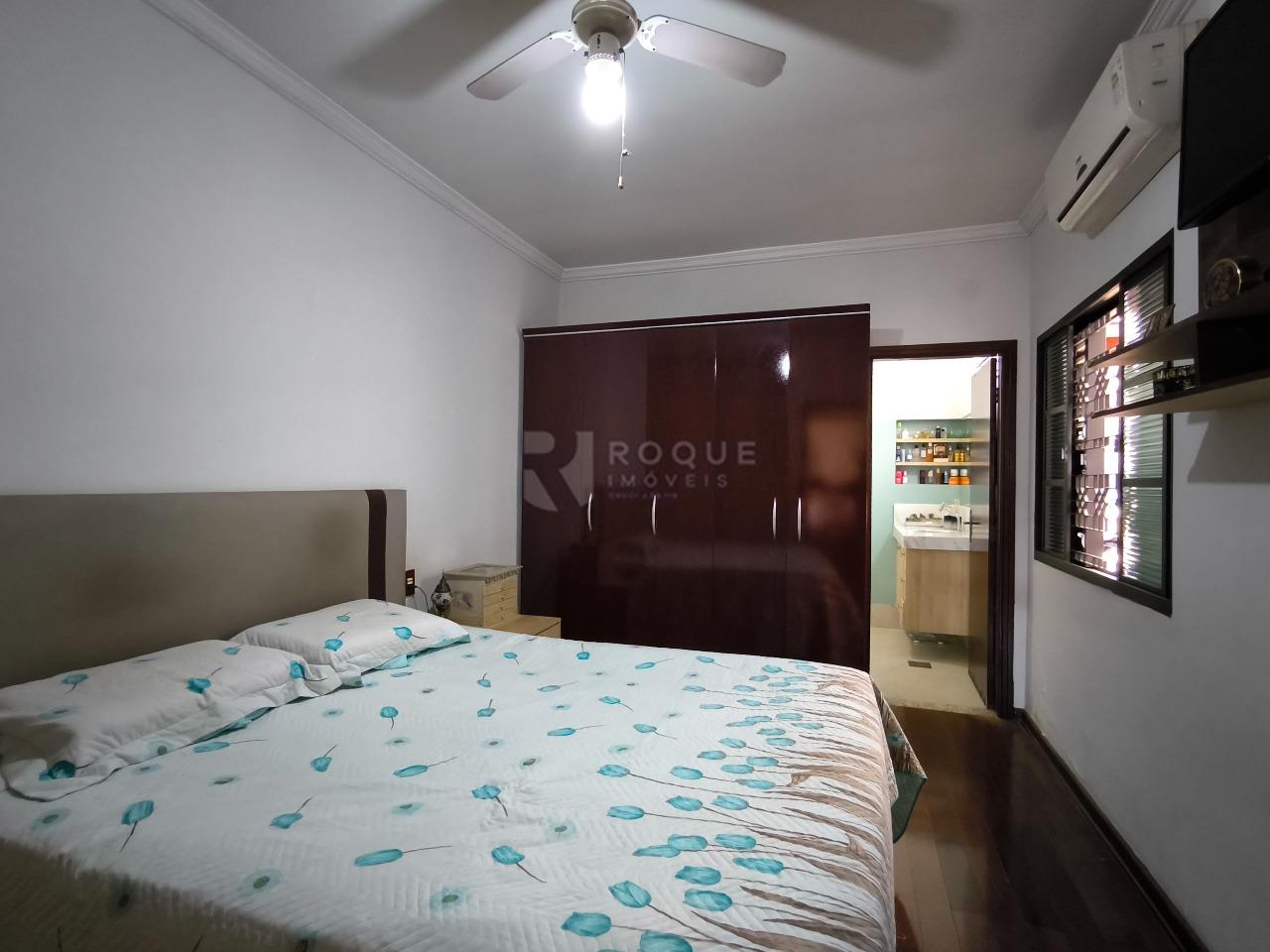 Casa Residencial à venda no bairro Parque Nossa Senhora das Dores: SUÍTE