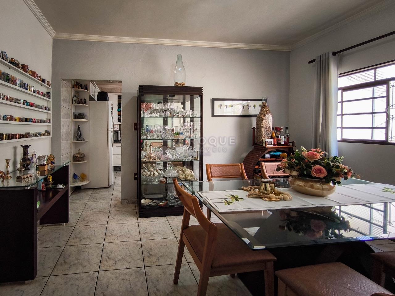 Casa Residencial à venda no bairro Parque Nossa Senhora das Dores: SALA DE JANTAR