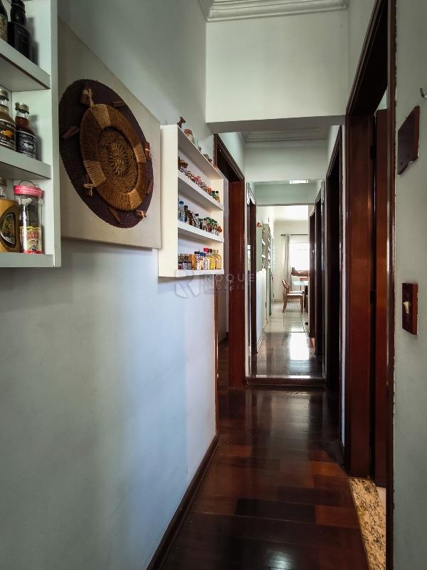 Casa Residencial à venda no bairro Parque Nossa Senhora das Dores: CORREDOR INTERNO