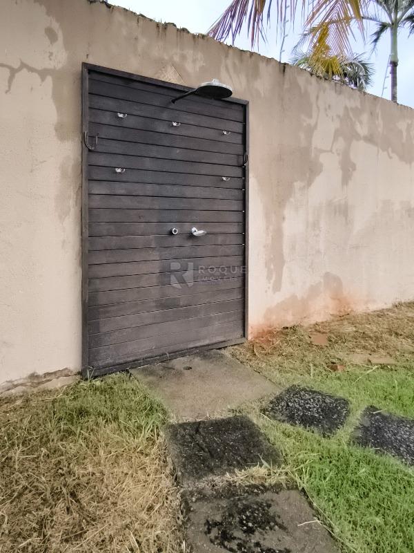 Casa em condomínio à venda no bairro Jardim Itapoã: DUCHA