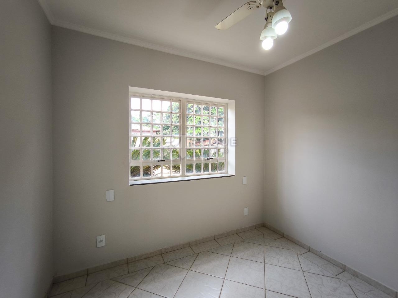 Casa em condomínio à venda no bairro Jardim Itapoã: ESCRITÓRIO