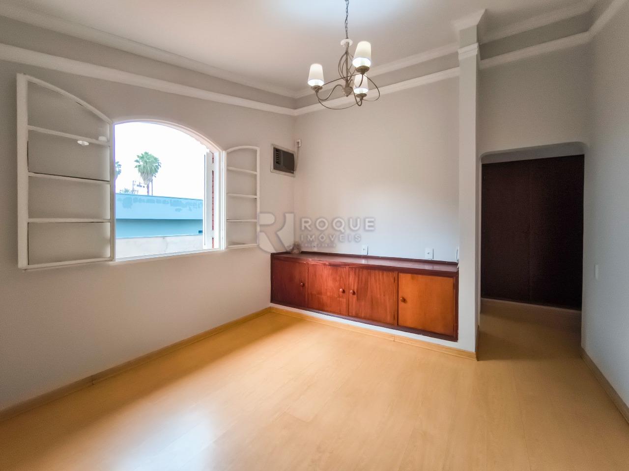 Casa em condomínio à venda no bairro Jardim Itapoã: SUÍTE