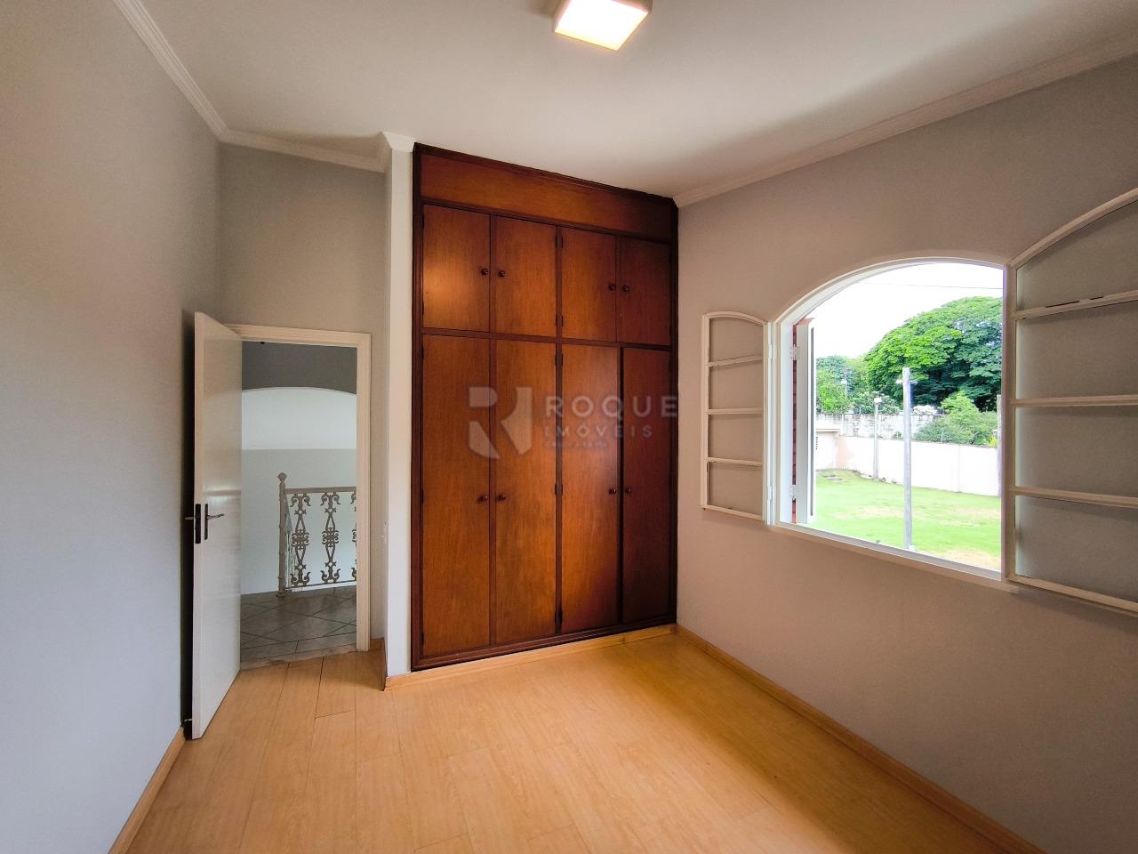 Casa em condomínio à venda no bairro Jardim Itapoã: DORMITÓRIO 1