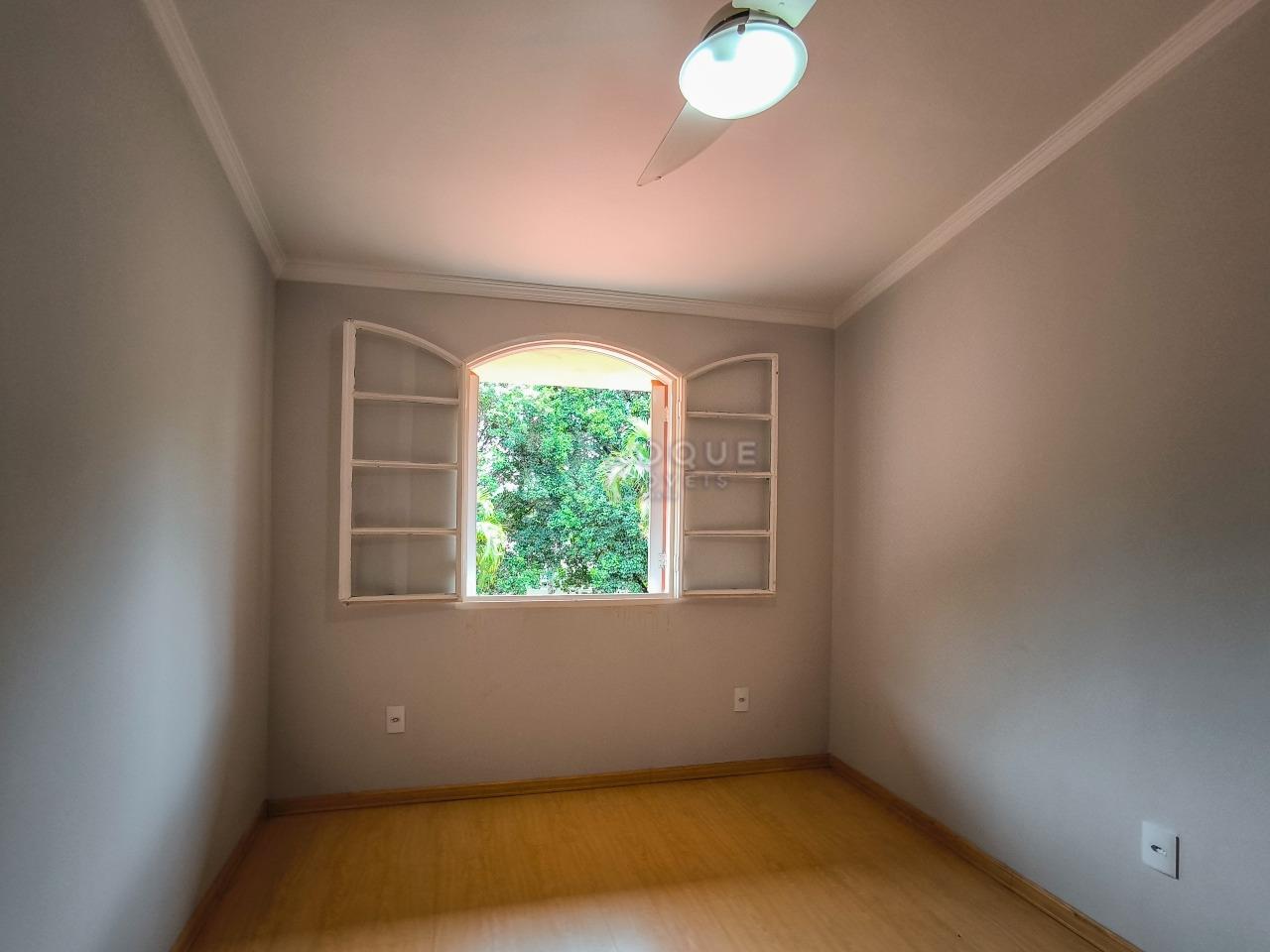 Casa em condomínio à venda no bairro Jardim Itapoã: DORMITÓRIO 2