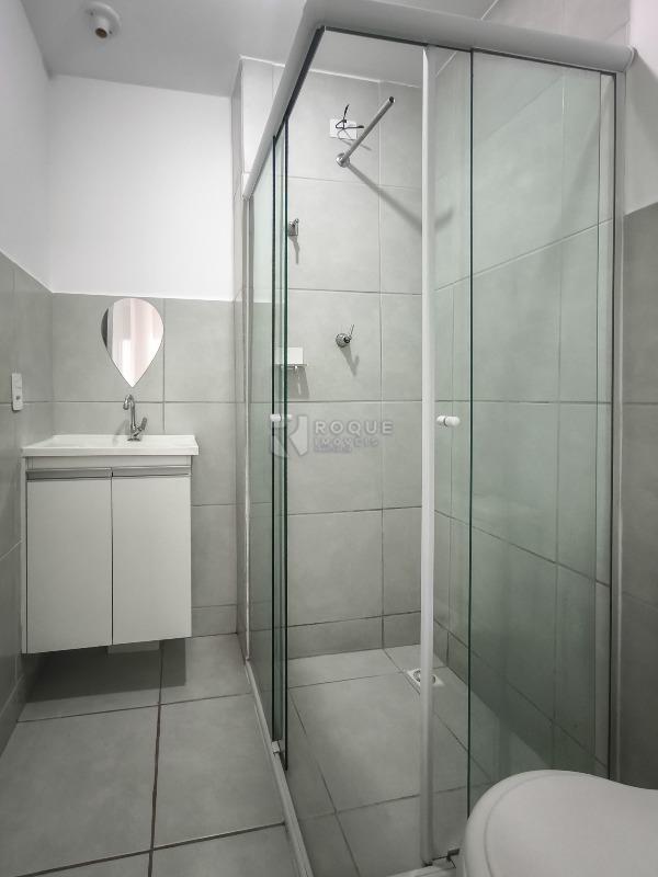 Apartamento à venda no bairro Parque Hippolyto: BANHEIRO SOCIAL