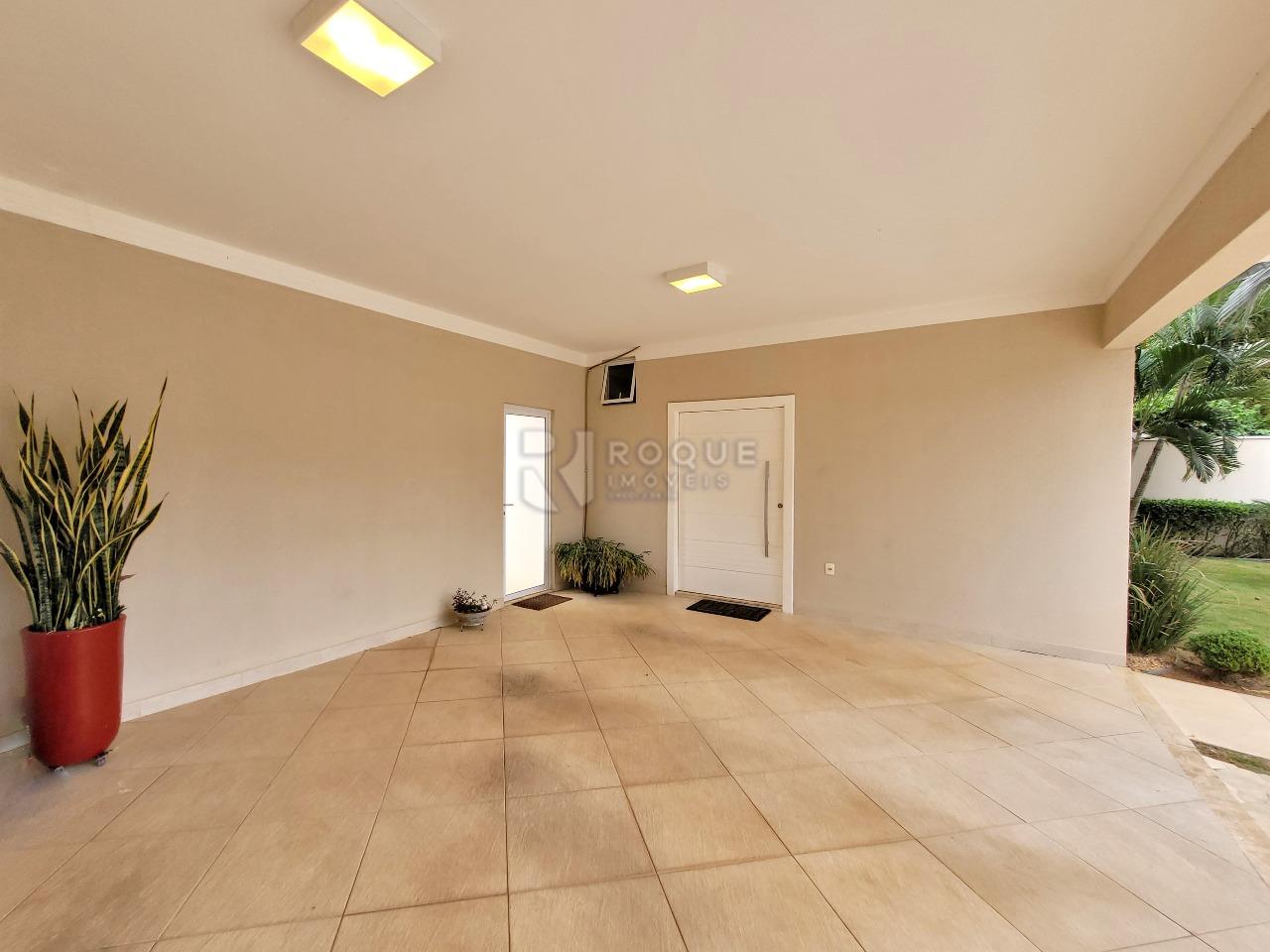 Casa em condomínio à venda no bairro Parque Residencial Roland: GARAGEM