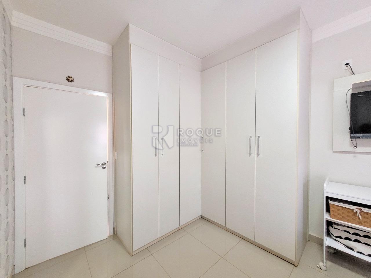 Casa em condomínio à venda no bairro Parque Residencial Roland: SUÍTE 3