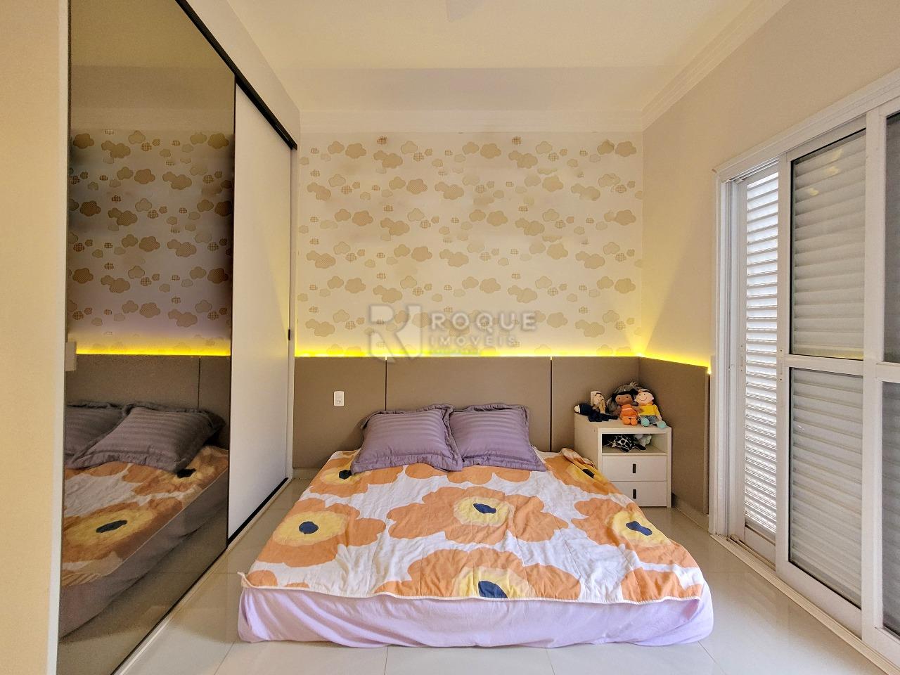 Casa em condomínio à venda no bairro Parque Residencial Roland: SUÍTE 1