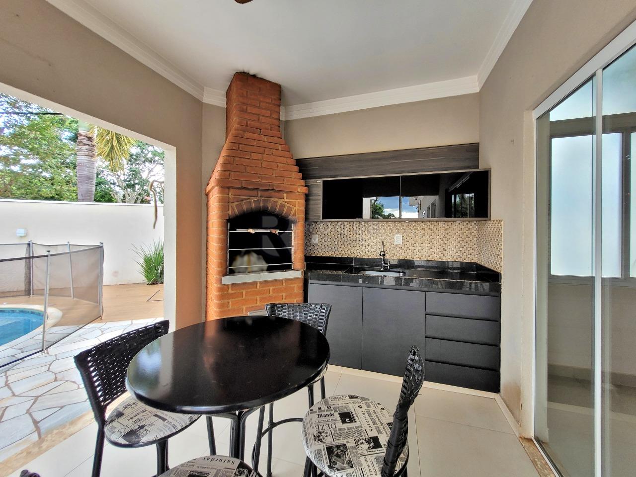 Casa em condomínio à venda no bairro Parque Residencial Roland: ESPAÇO GOURMET