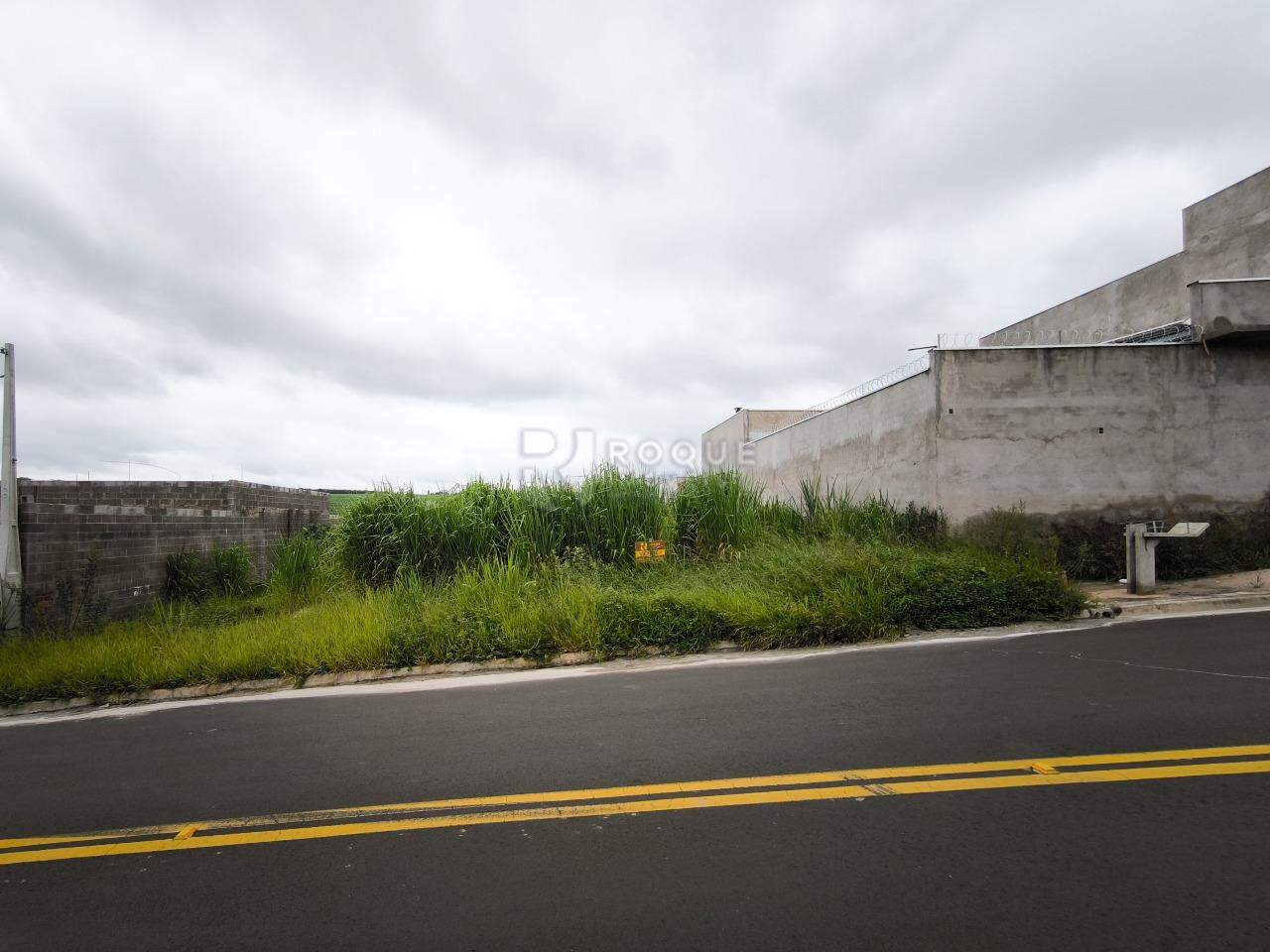 Terreno à venda no bairro Jardim Marajoara: FRENTE