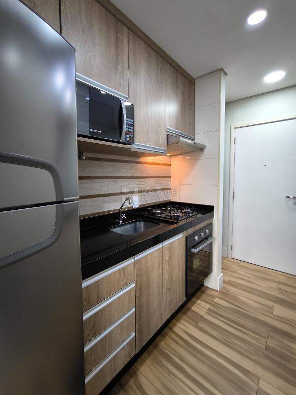 Apartamento à venda no bairro Jardim Parque Novo Mundo: COZINHA