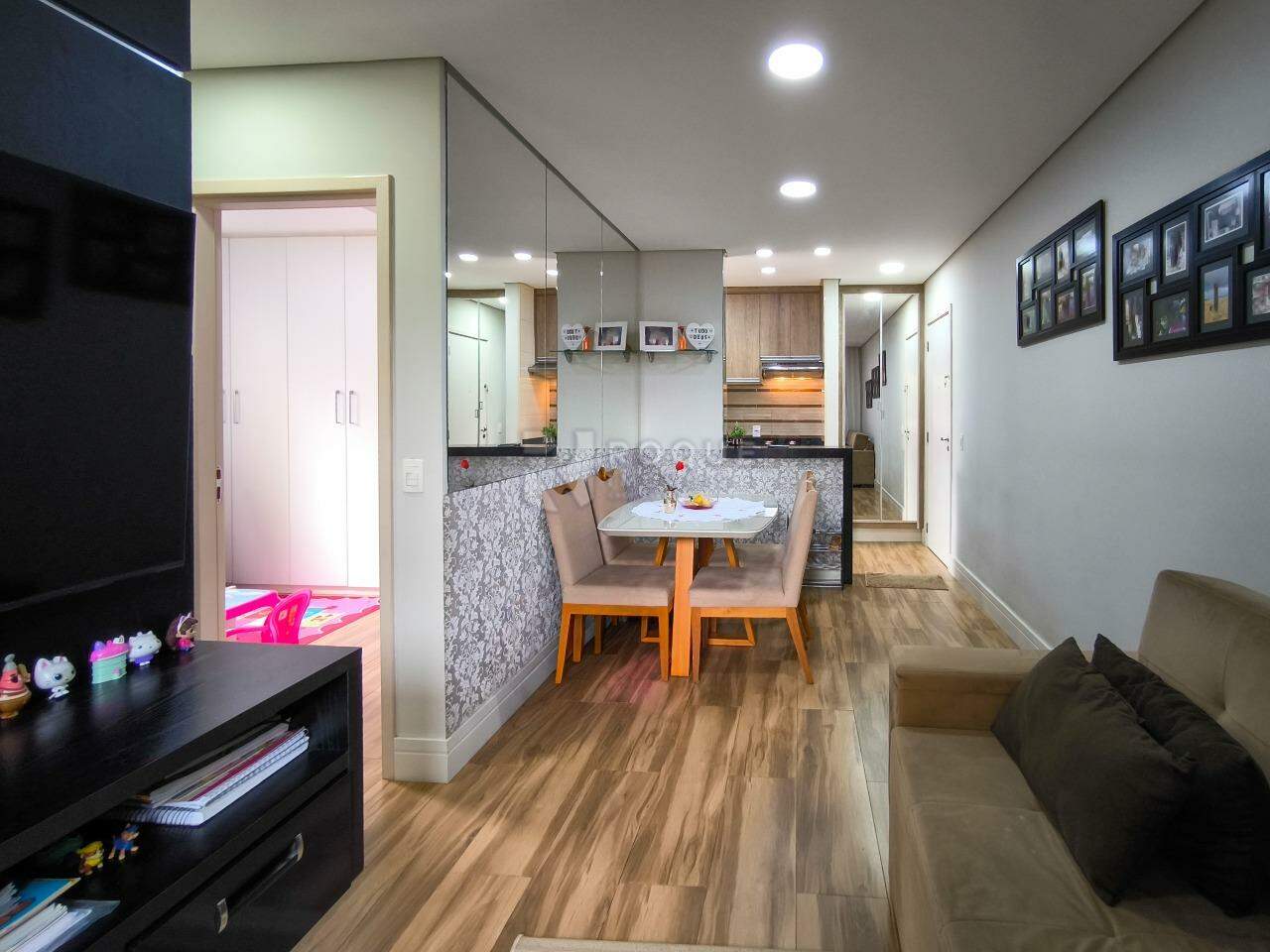 Apartamento à venda no bairro Jardim Parque Novo Mundo: SALA DE ESTAR