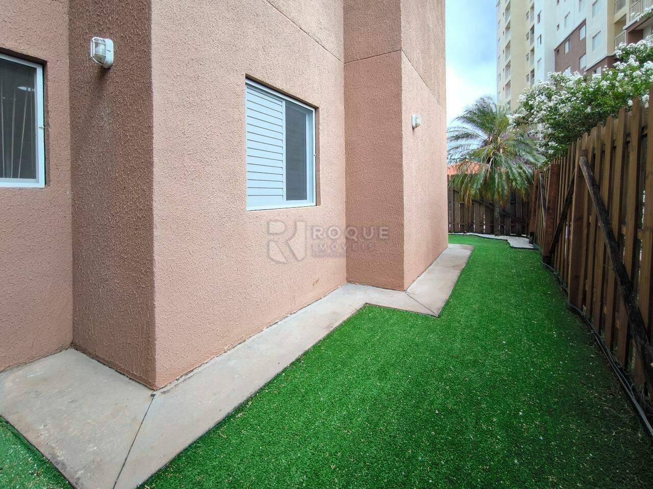 Apartamento à venda no bairro Jardim Parque Novo Mundo: QUINTAL