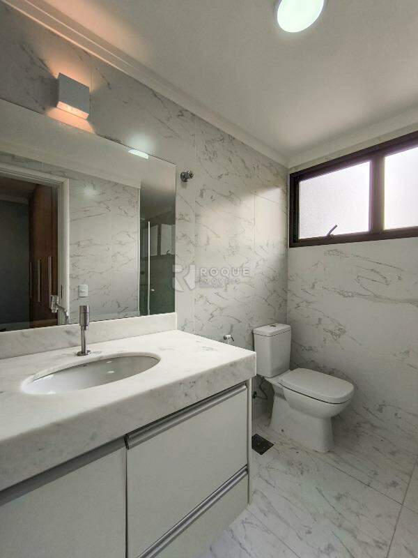 Apartamento à venda no bairro Centro: WC SUÍTE