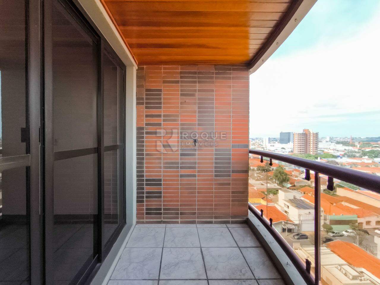 Apartamento à venda no bairro Centro: SACADA SALA DE ESTAR