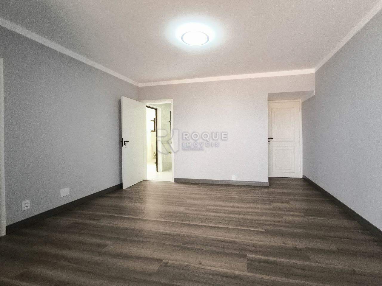 Apartamento à venda no bairro Centro: SALA DE ESTAR