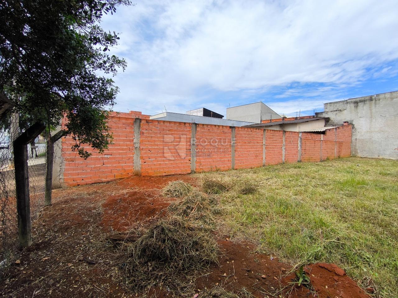 Terreno à venda no bairro Parque Pompeu: 