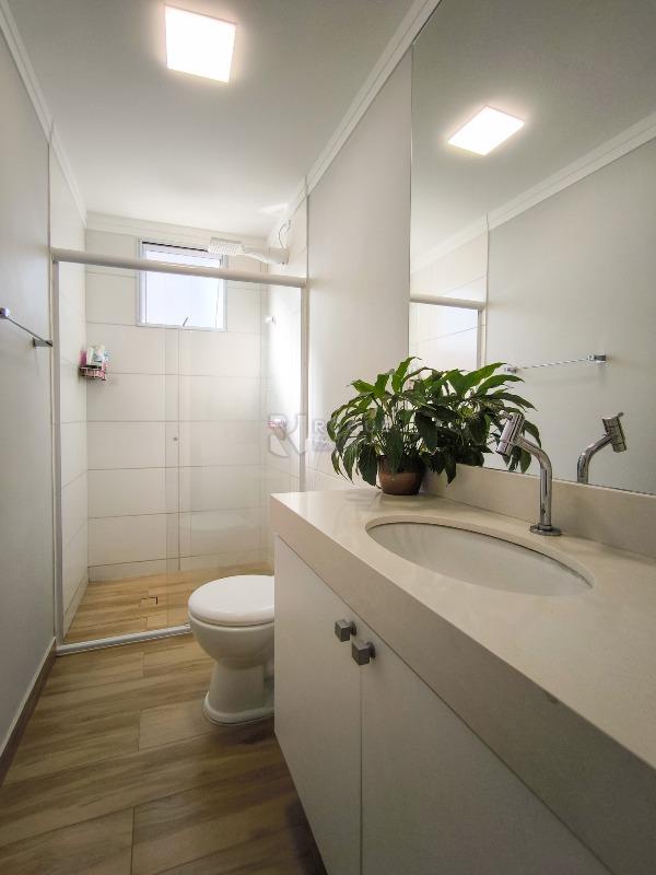 Apartamento à venda no bairro Vale das Esmeraldas: BANHEIRO SOCIAL