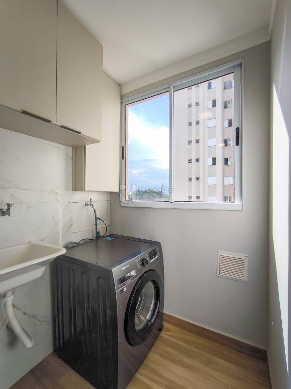 Apartamento à venda no bairro Vale das Esmeraldas: LAVANDERIA