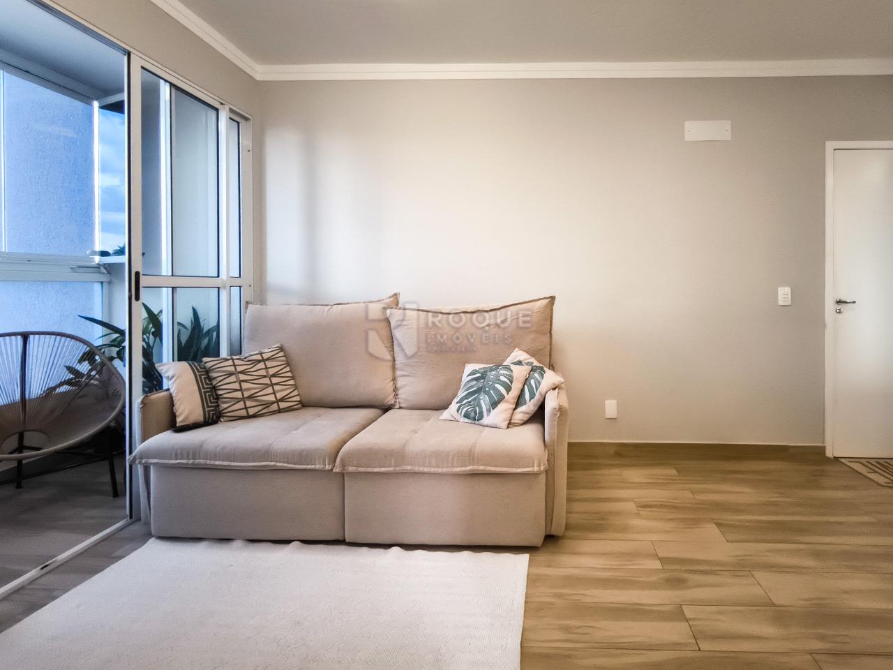 Apartamento à venda no bairro Vale das Esmeraldas: SALA DE ESTAR