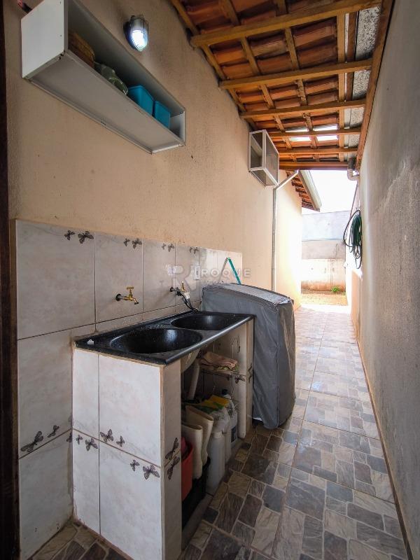 Casa Residencial à venda no bairro Parque Residencial Santa Eulália: LAVANDERIA