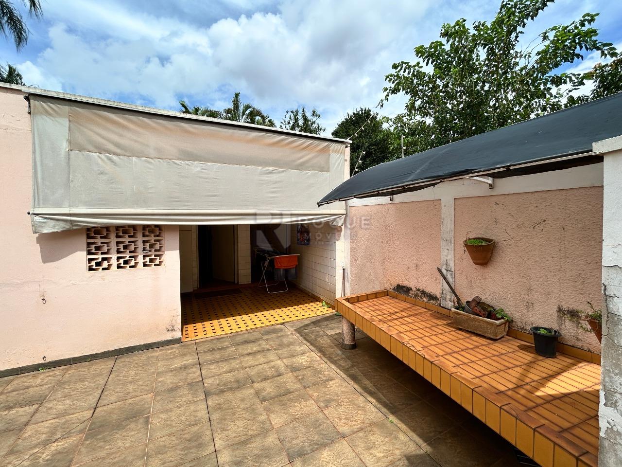 Casa Comercial para aluguel no bairro Vila Paraiso: Fundo 