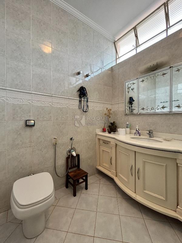 Casa Comercial para aluguel no bairro Vila Paraiso: WC social 