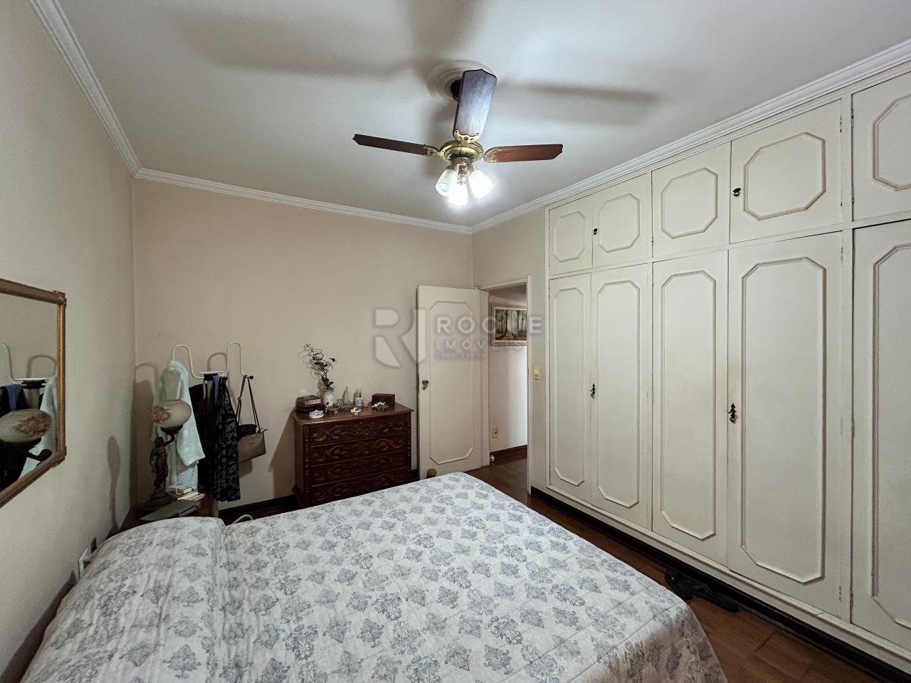 Casa Comercial para aluguel no bairro Vila Paraiso: Dormitório 2 suíte