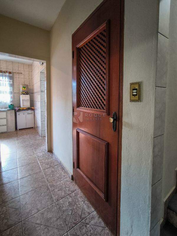 Casa Residencial à venda no bairro Jardim Residencial Village: DESPENSA