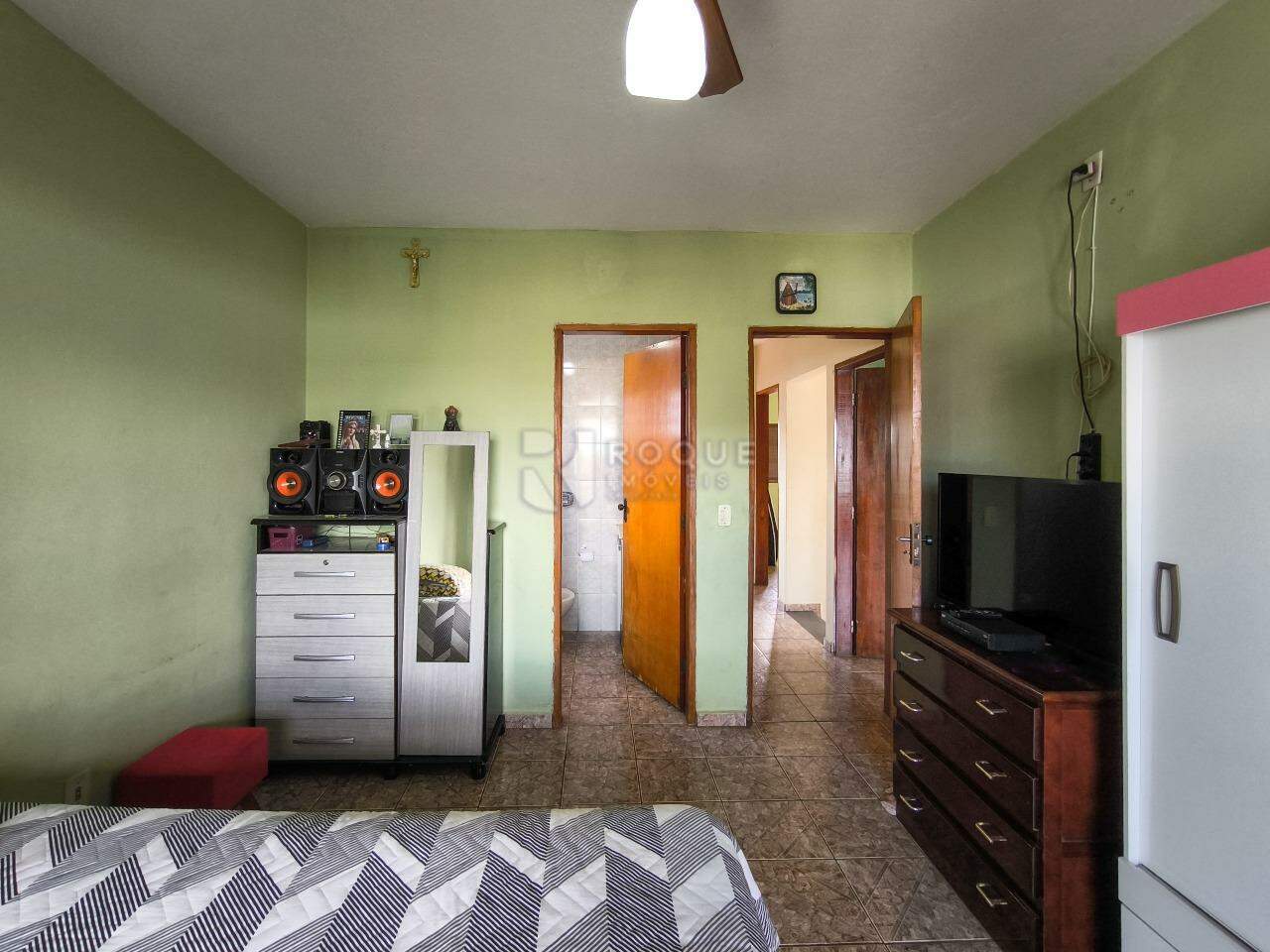 Casa Residencial à venda no bairro Jardim Residencial Village: SUÍTE