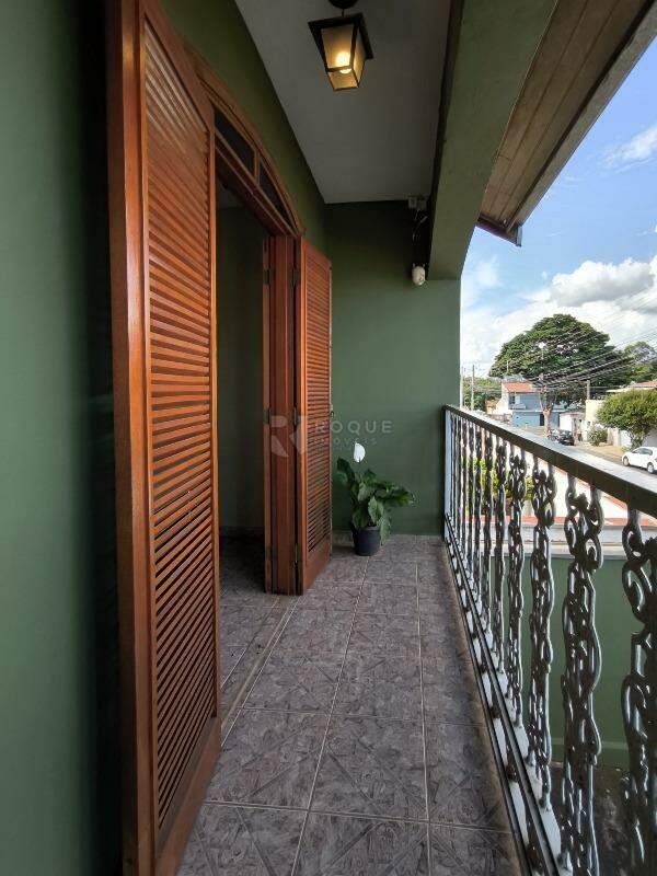 Casa Residencial à venda no bairro Jardim Residencial Village: SACADA DORMITÓRIO 4