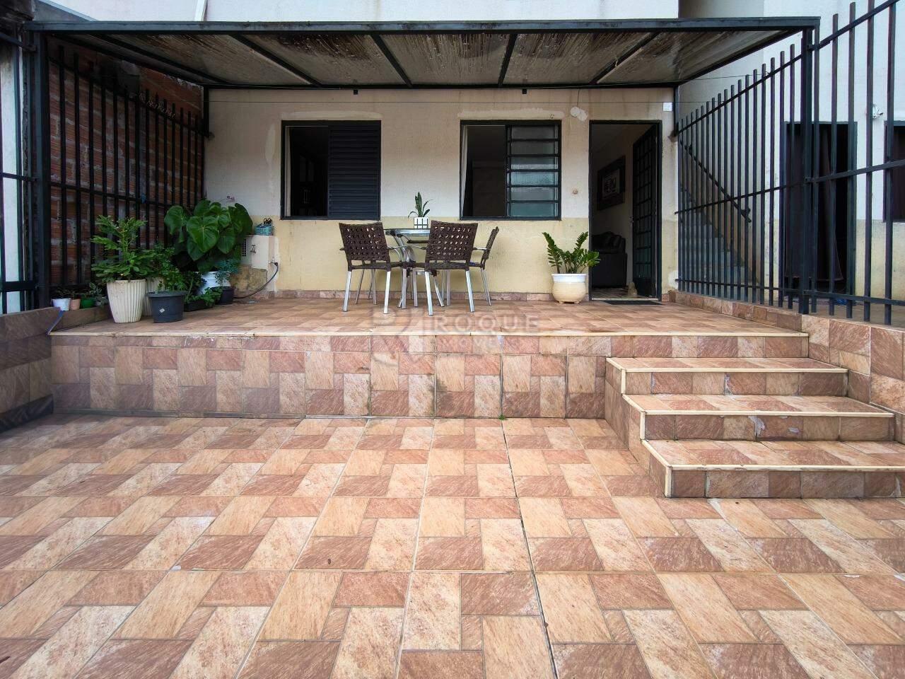 Apartamento à venda no bairro Parque Residencial Aeroporto: FRENTE