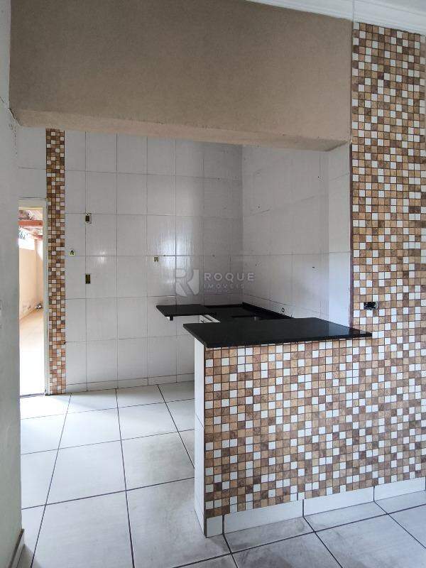 Casa Residencial à venda no bairro Vila Queiroz: COZINHA
