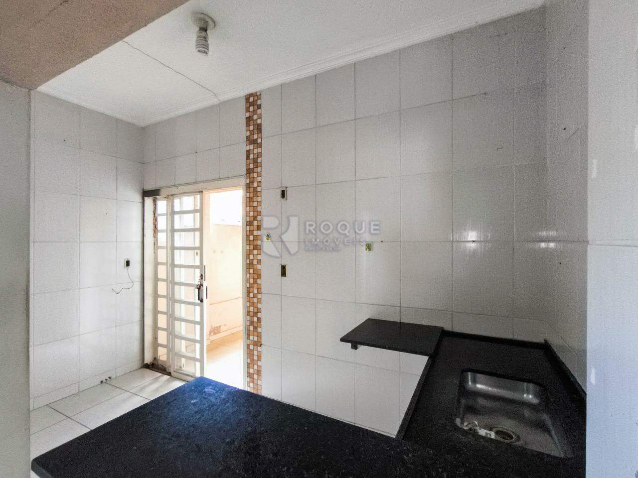 Casa Residencial à venda no bairro Vila Queiroz: COZINHA