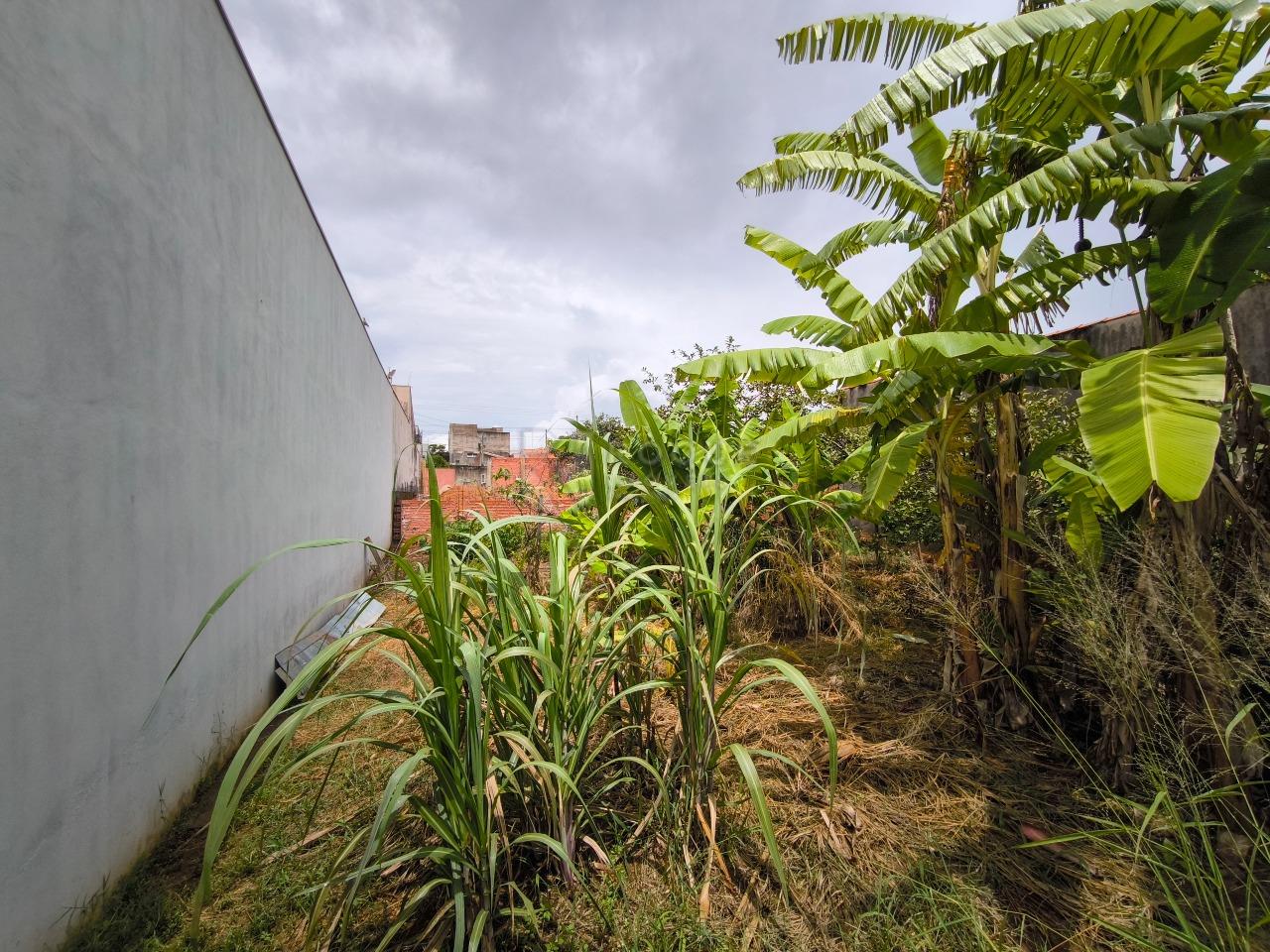 Terreno à venda no bairro Jardim Residencial Village: 