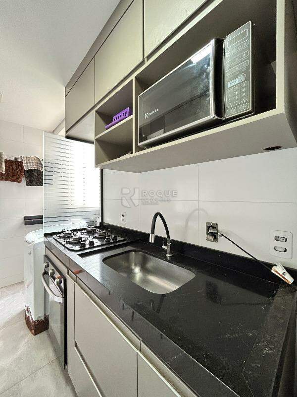 Apartamento para aluguel no bairro Parque Hippolyto: Cozinha